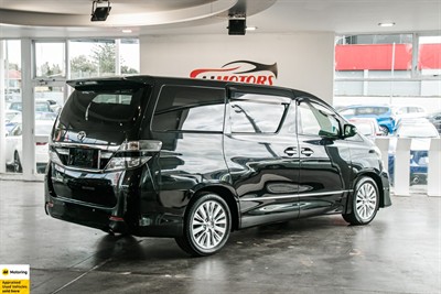 2013 Toyota Vellfire - Thumbnail