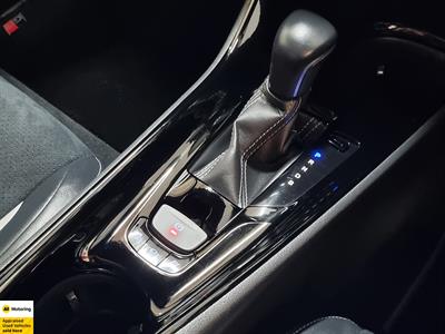 2019 Toyota C-HR - Thumbnail