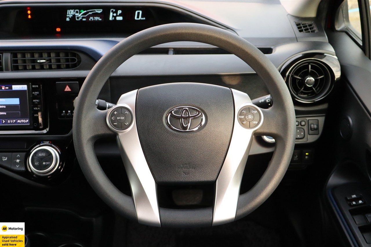 2015 Toyota Aqua