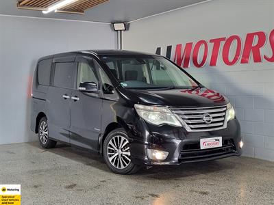 2015 Nissan Serena - Thumbnail
