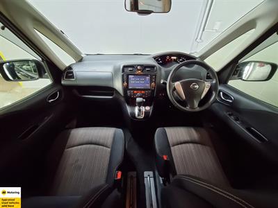 2015 Nissan Serena - Thumbnail