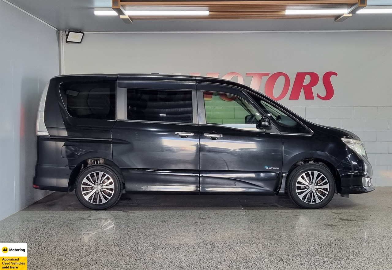 2015 Nissan Serena