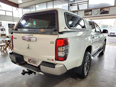2020 Mitsubishi Triton - Thumbnail