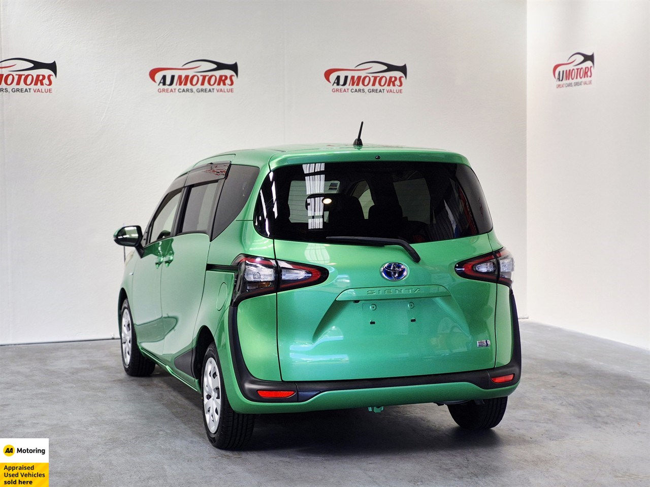 2015 Toyota Sienta