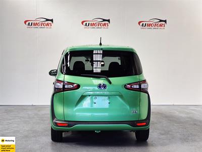 2015 Toyota Sienta - Thumbnail