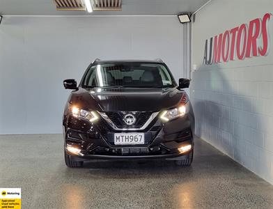2020 Nissan Qashqai - Thumbnail