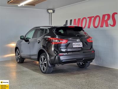 2020 Nissan Qashqai - Thumbnail