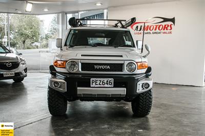 2012 Toyota FJ Cruiser - Thumbnail