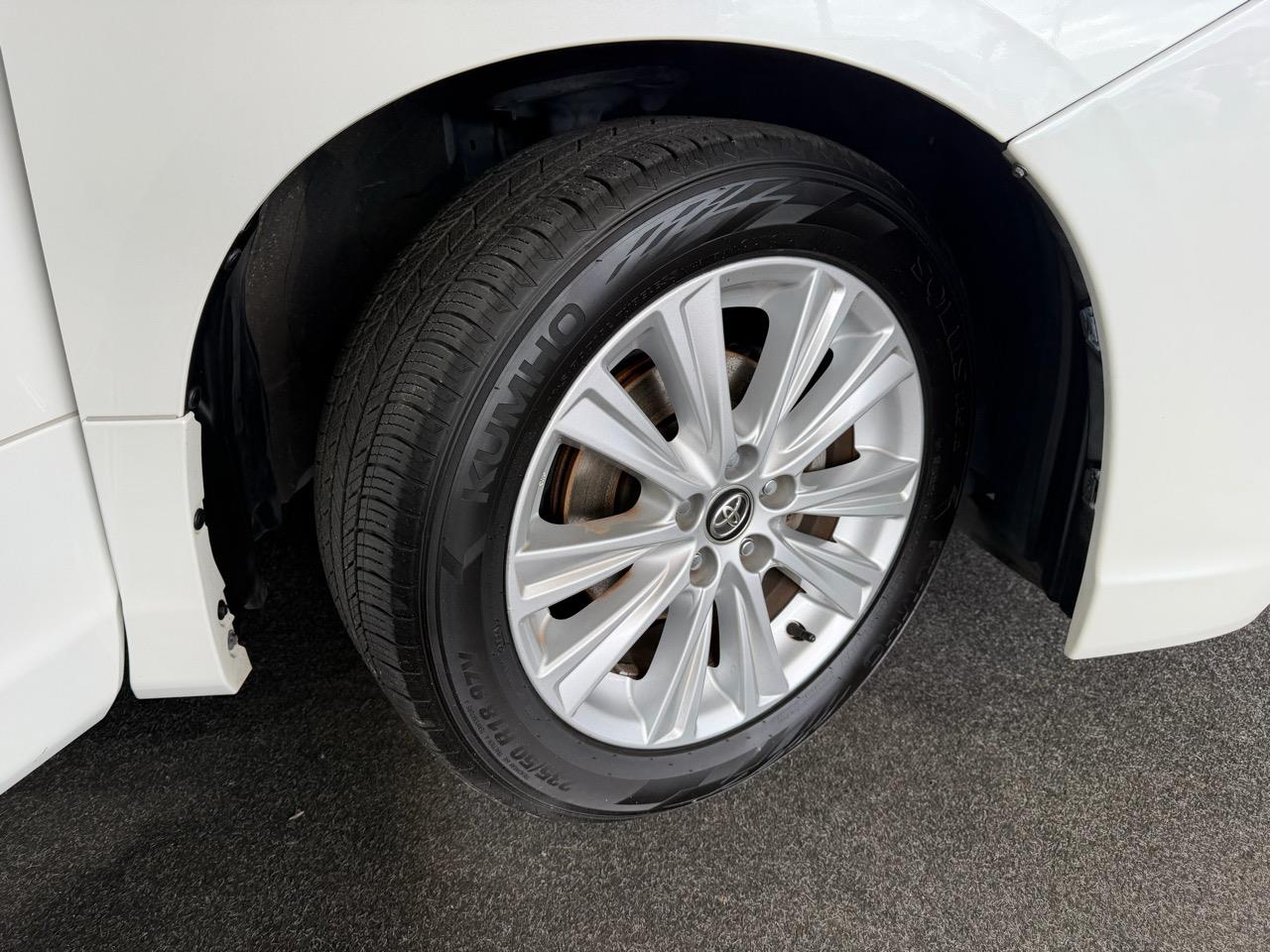 2015 Toyota Vellfire