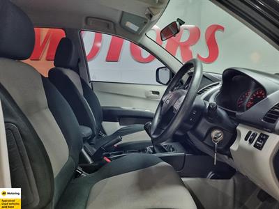 2012 Mitsubishi Triton - Thumbnail
