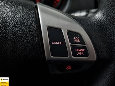 2012 Mitsubishi Triton - Thumbnail