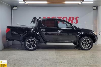 2012 Mitsubishi Triton - Thumbnail