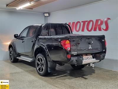 2012 Mitsubishi Triton - Thumbnail