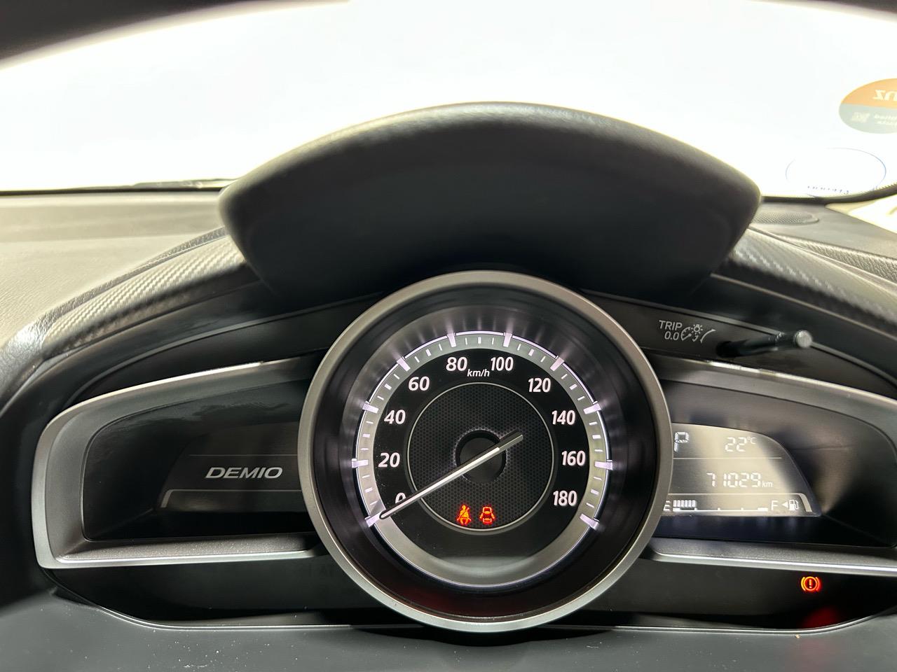 2016 Mazda Demio