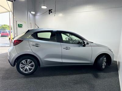 2016 Mazda Demio - Thumbnail