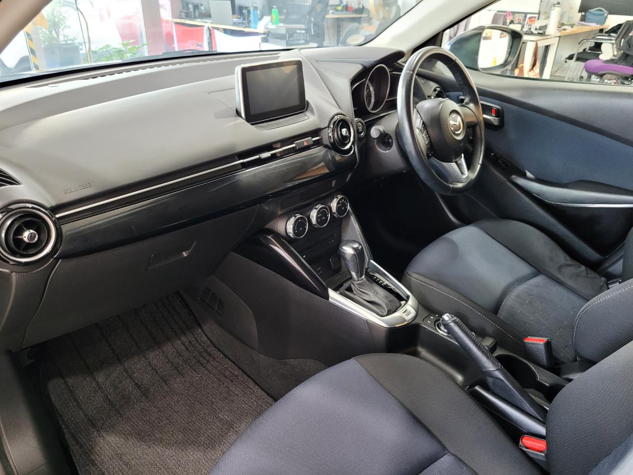 2014 Mazda Demio