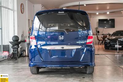2013 Honda Freed - Thumbnail