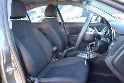 2012 Holden Cruze - Thumbnail