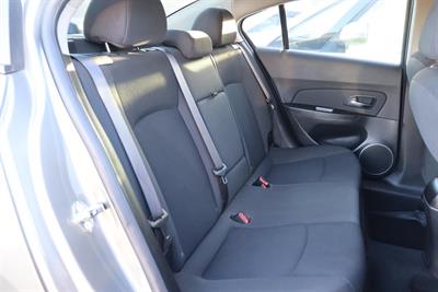 2012 Holden Cruze - Thumbnail