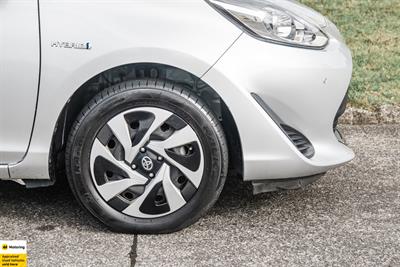 2019 Toyota Aqua - Thumbnail