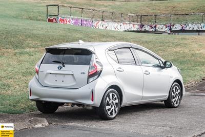 2019 Toyota Aqua - Thumbnail