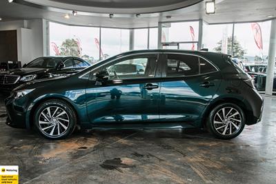 2018 Toyota Corolla - Thumbnail