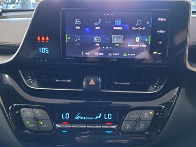 2017 Toyota C-HR - Thumbnail