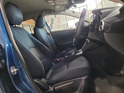 2020 Mazda 2 - Thumbnail