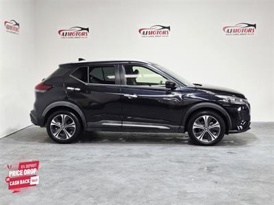 2020 Nissan Kicks - Thumbnail