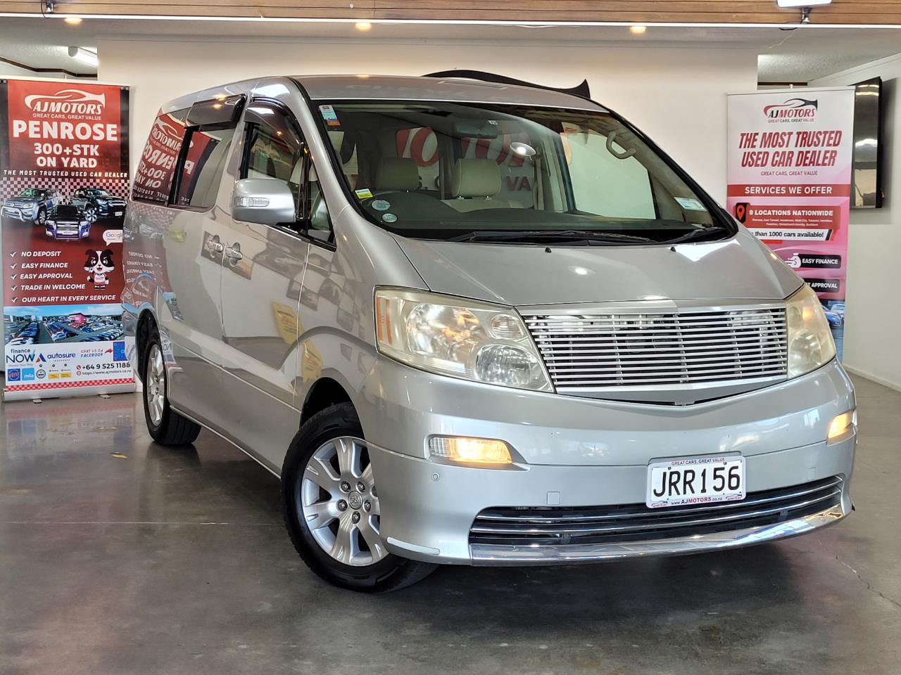 2004 Toyota Alphard