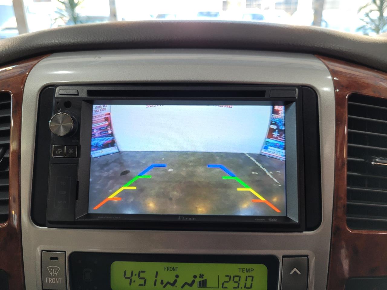 2004 Toyota Alphard