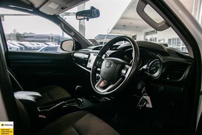 2018 Toyota Hilux - Thumbnail