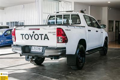2018 Toyota Hilux - Thumbnail