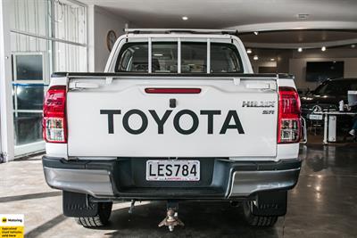 2018 Toyota Hilux - Thumbnail