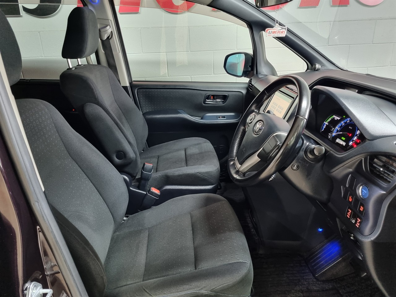 2015 Toyota Noah
