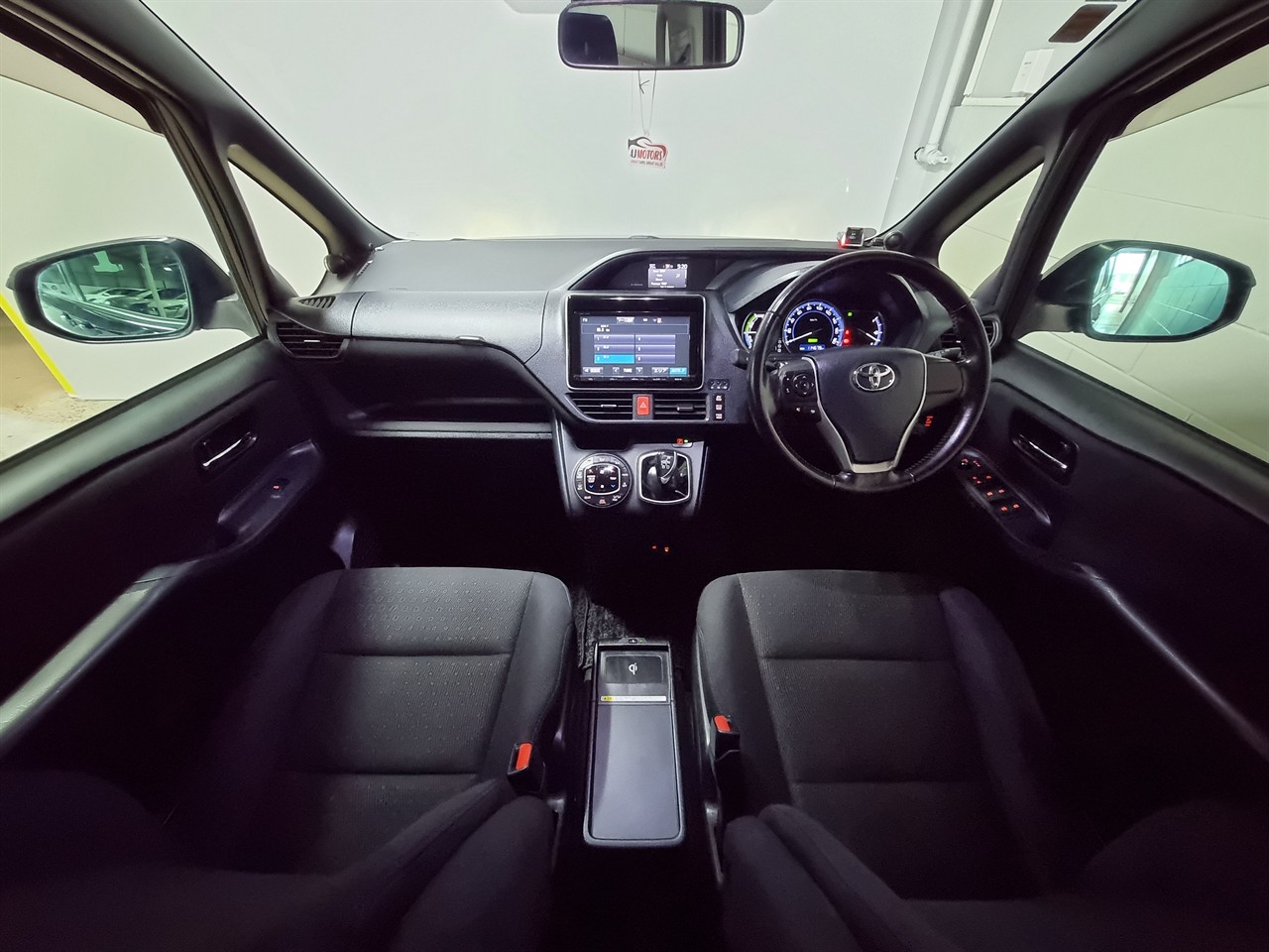 2015 Toyota Noah