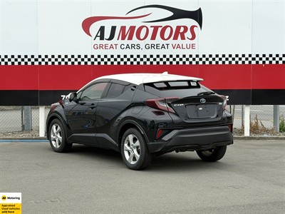 2019 Toyota C-HR - Thumbnail