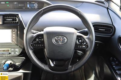 2019 Toyota Prius - Thumbnail