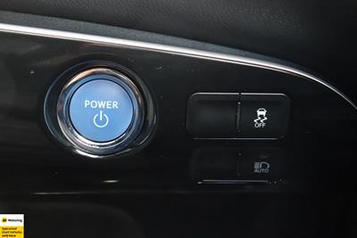 2019 Toyota Prius - Thumbnail