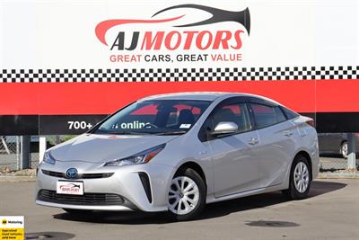 2019 Toyota Prius - Thumbnail