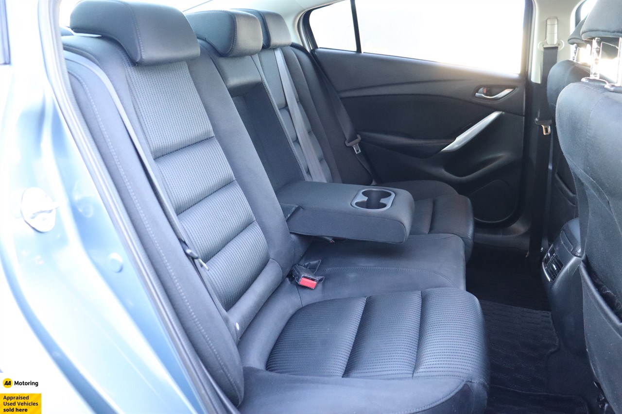 2013 Mazda Atenza