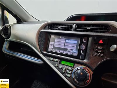 2014 Toyota Aqua - Thumbnail