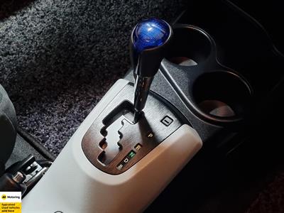 2014 Toyota Aqua - Thumbnail