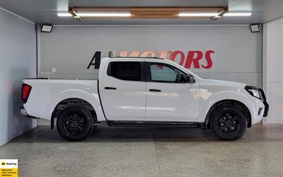 2016 Nissan Navara - Thumbnail