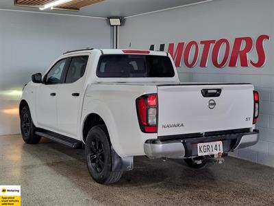 2016 Nissan Navara - Thumbnail
