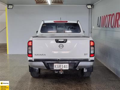 2016 Nissan Navara - Thumbnail