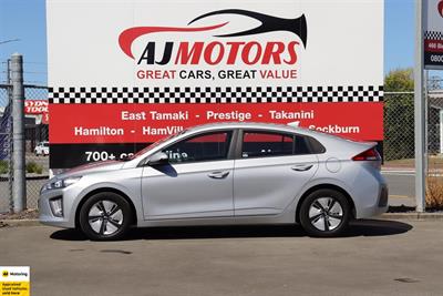 2022 Hyundai IONIQ - Thumbnail