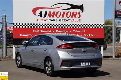 2022 Hyundai IONIQ - Thumbnail