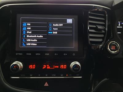 2021 Mitsubishi Outlander - Thumbnail