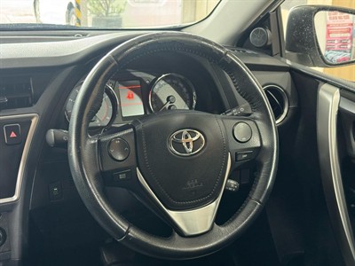 2014 Toyota Corolla - Thumbnail